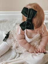 Load image into Gallery viewer, Velvet Bow Hair Clips
