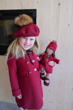 Load image into Gallery viewer, Wool beret with Pom Pom
